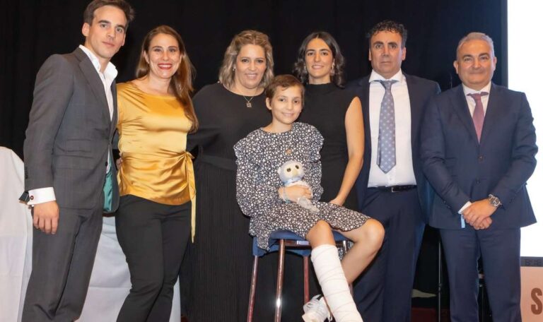 ev-20251201-12-cena-benefica-fundacion